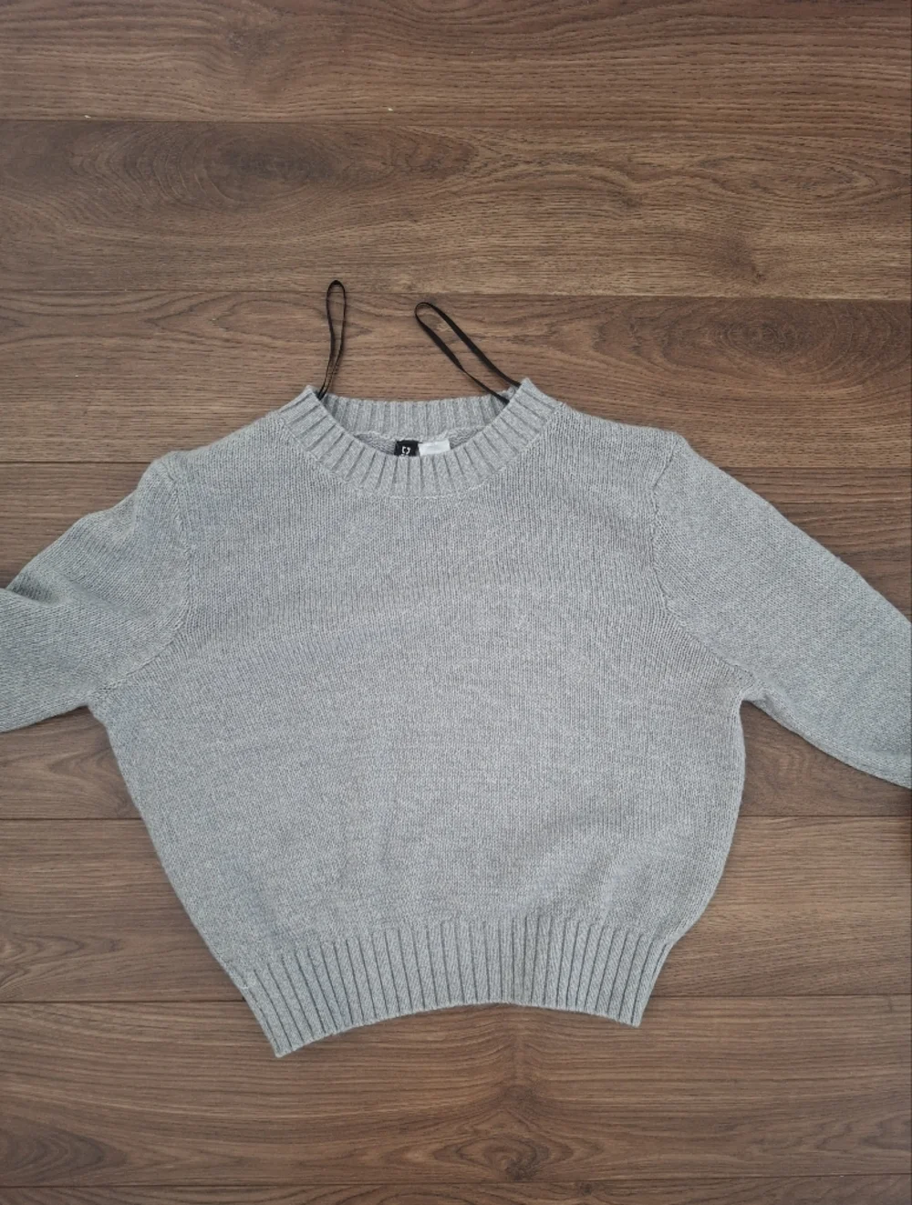 Divided Light Gray Cropped Crewneck Sweater - Picture 2 of 3